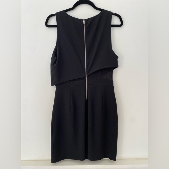 Guess LBD Sz6 - Picture 2 of 5